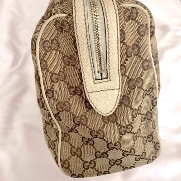 SOLD Gucci canvas tote zip bag/ shoulder bag authentic - Picture 7 of 9